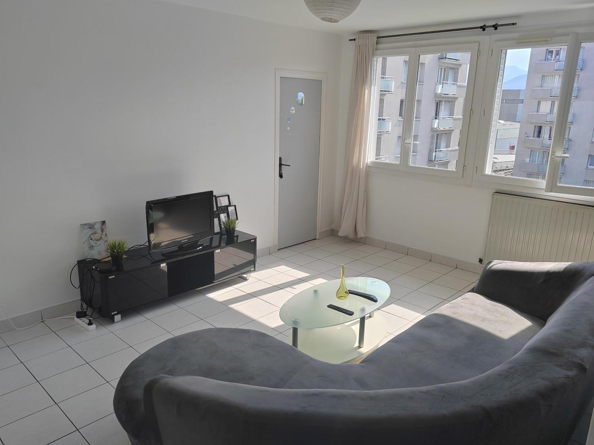 Une Chambre Dans Appartement Partage, Grenoble A 8 Min Du Centre-Ville المظهر الخارجي الصورة