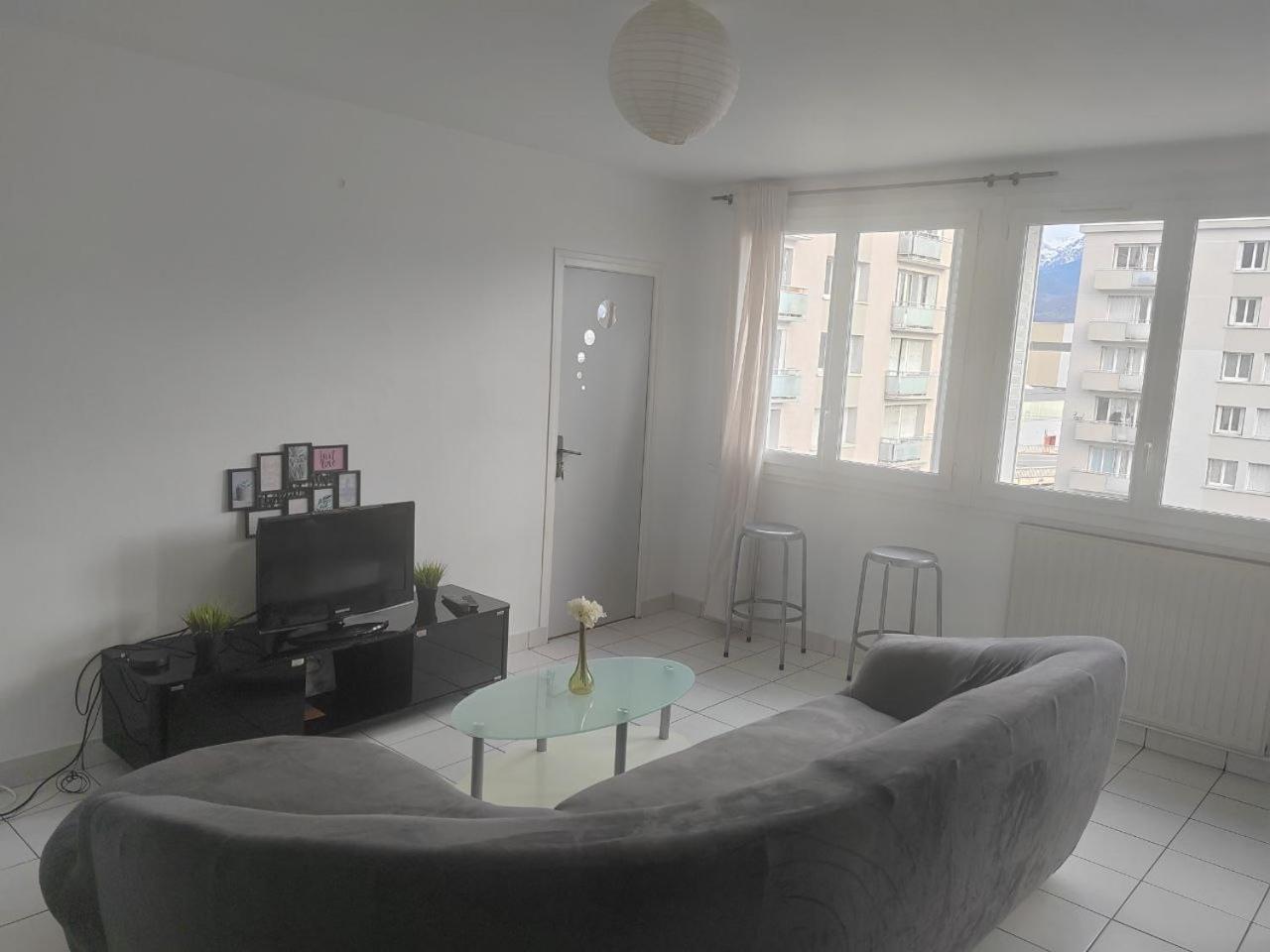 Une Chambre Dans Appartement Partage, Grenoble A 8 Min Du Centre-Ville المظهر الخارجي الصورة